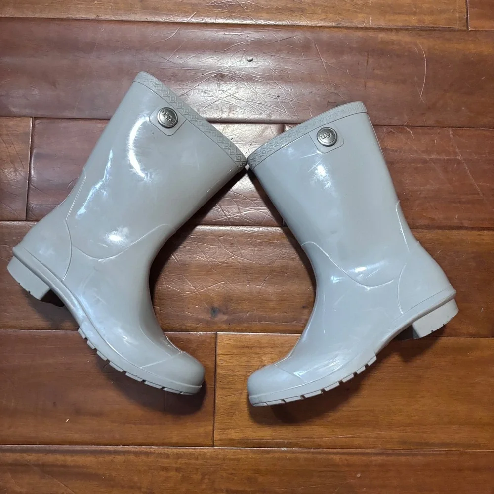 UGG Sienna Grey Rain Boots Waterproof‎ Rubber| Wmn's Size 6
